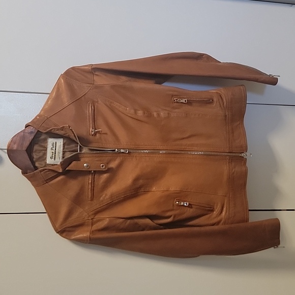 Leather jacket size M. - Picture 1 of 6